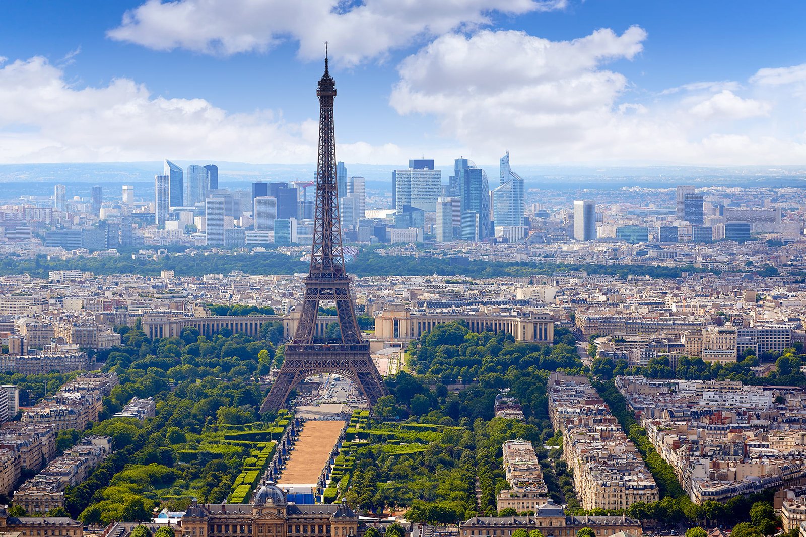 Private Shuttle, votre VTC haut de gamme en Île-de-France pour visiter Paris en taxi privé